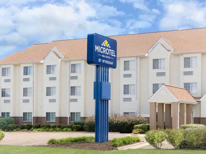 microtel1 702x526